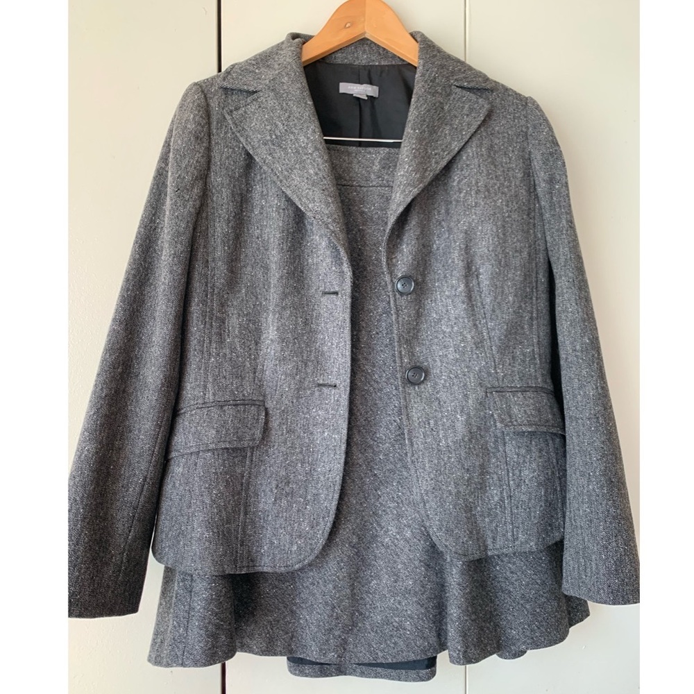 ANN TAYLOR suit skirt and blazer included
